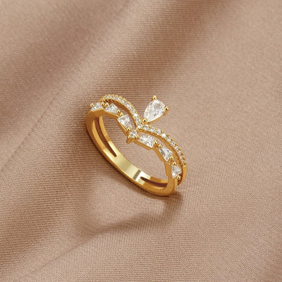 Aura - Elegant Crystal Ring