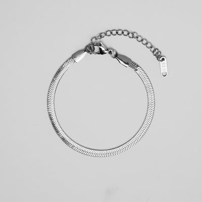 Snake-Inspired Sarya Bracelet