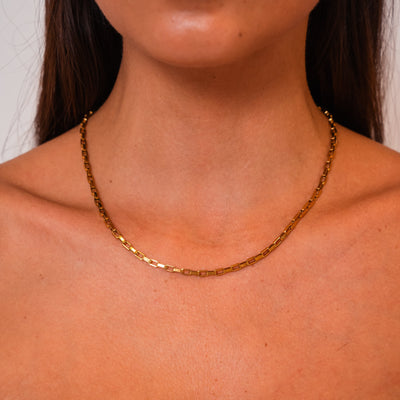 Venna: Elegant and Stylish Accessory