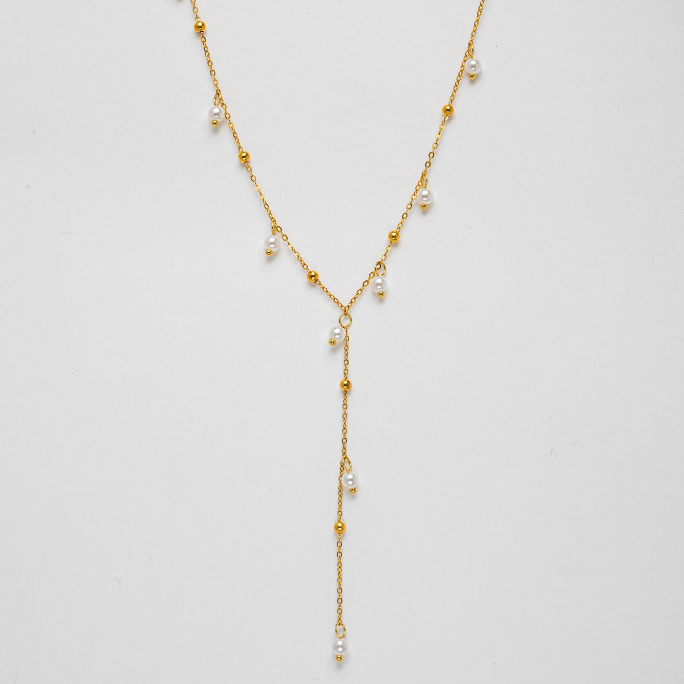 Elegant Pearl Pendant Necklace