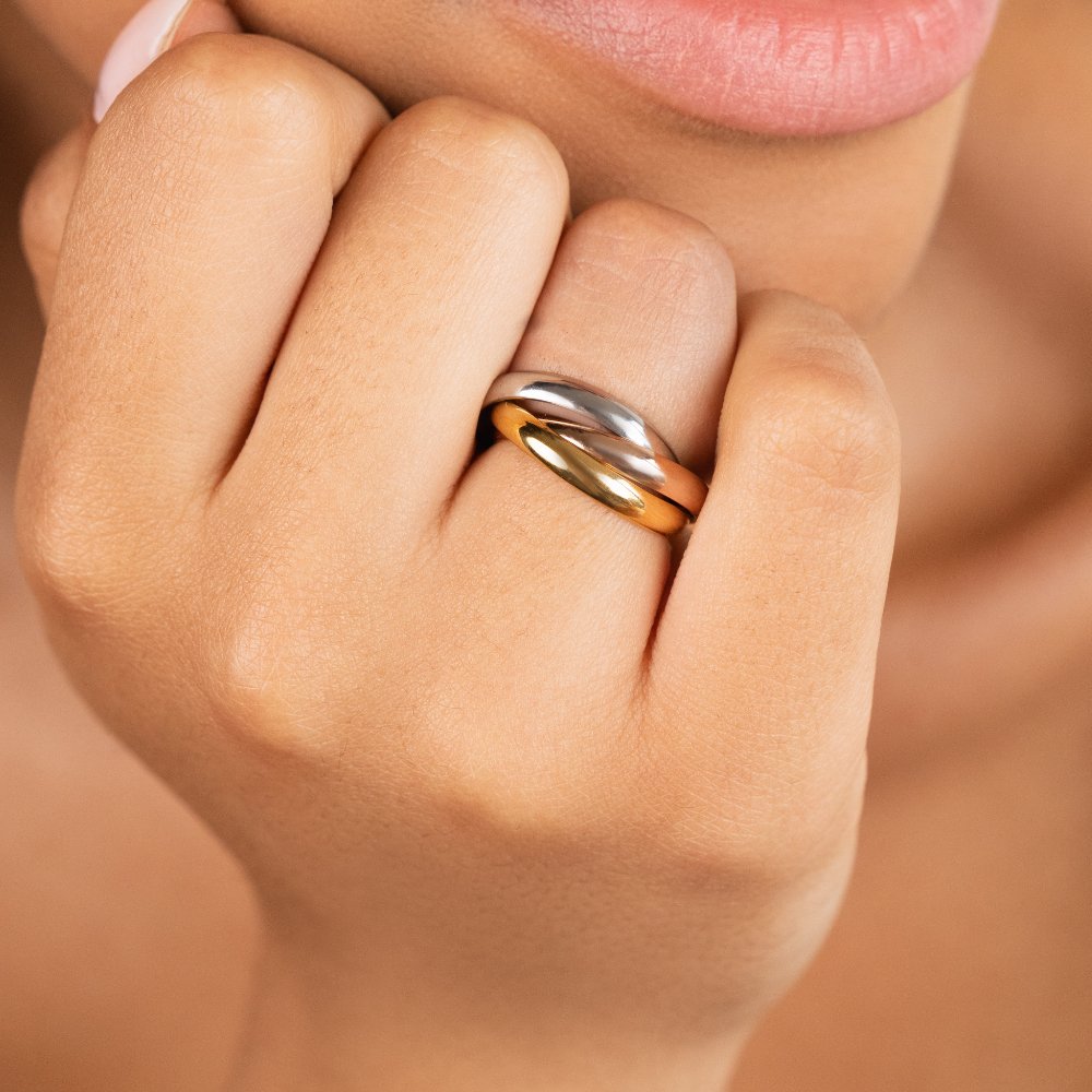 Tri-Colour Loop Ring