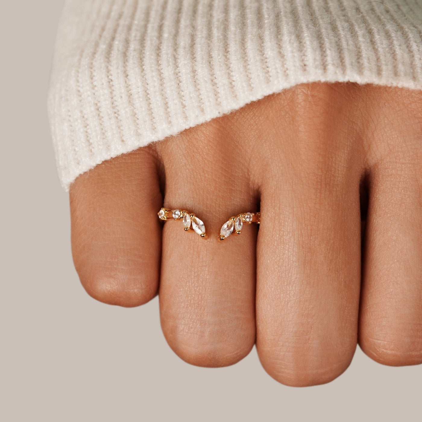 Peace - Crystal Gold Wine Ring