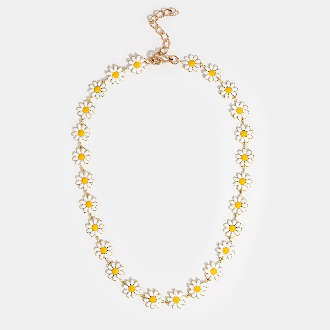 White Daisy Necklace